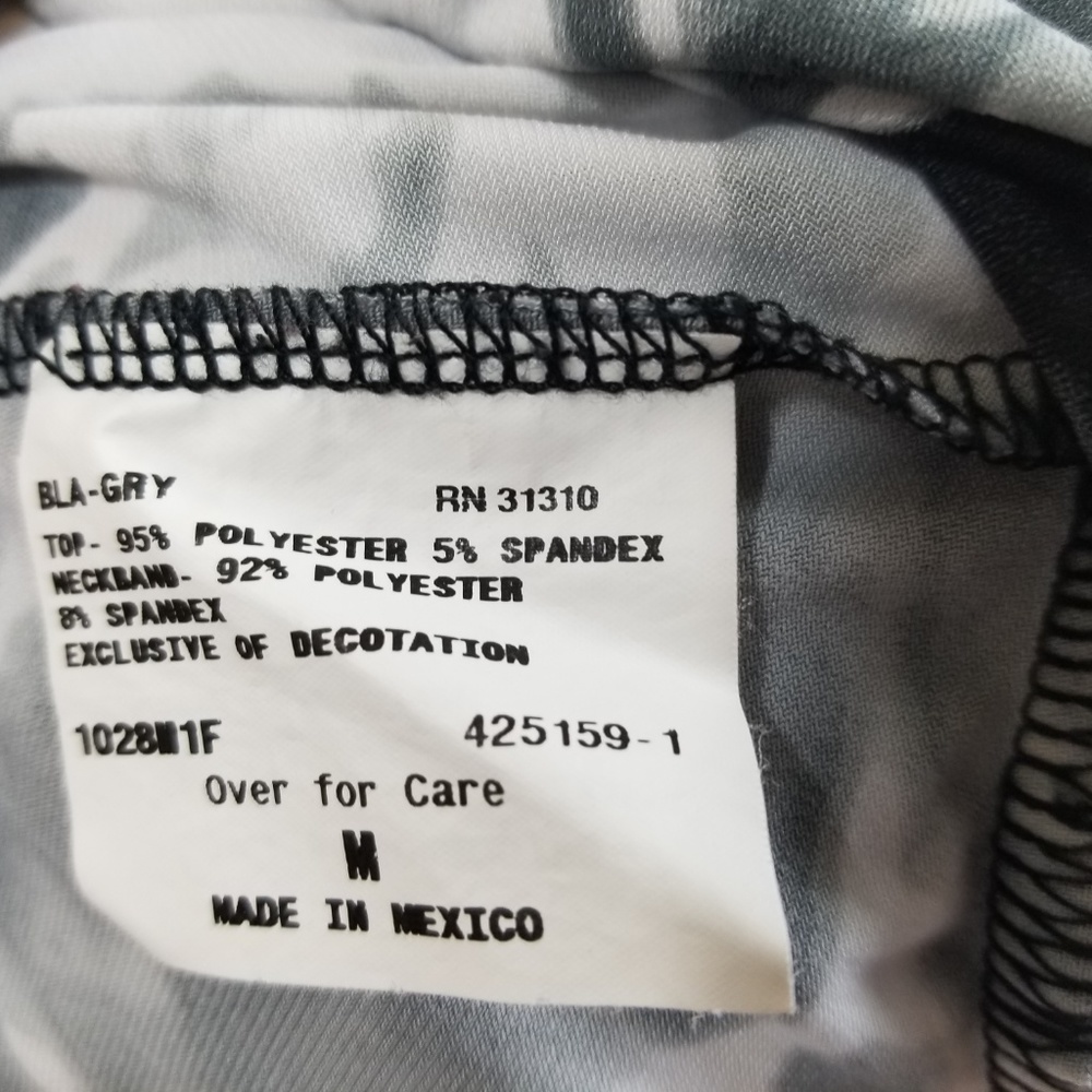 iz Byer California Sleeveless Black, White & Gray - Picture 7 of 8